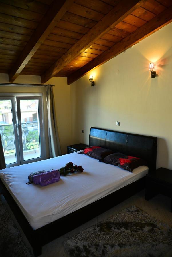 Sea View Luxury Apartment Platariá Eksteriør bilde